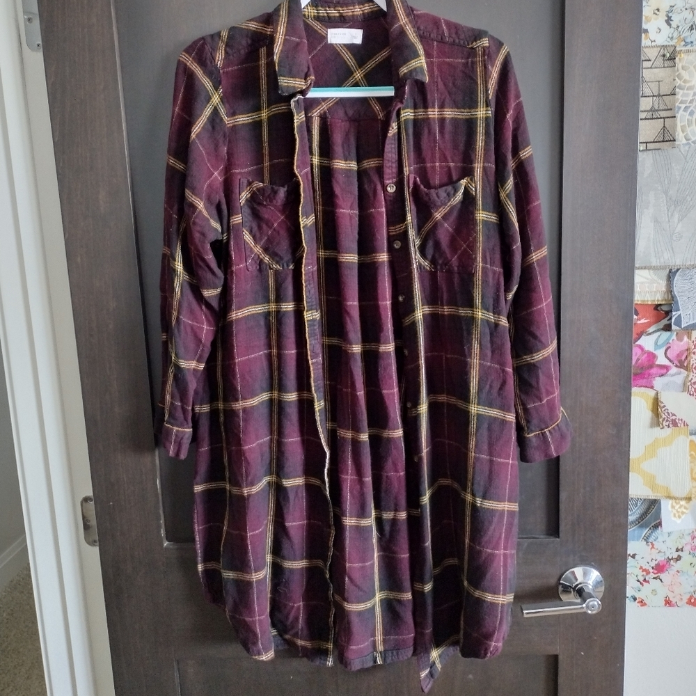 Maurices long plaid top